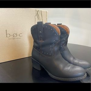 B.Ø.C cowboy boots